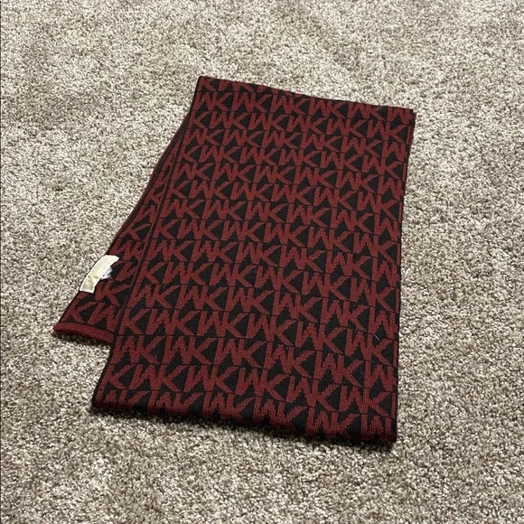 MICHAEL Michael Kors Red and Black Scarf women’s - Picture 5 of 6